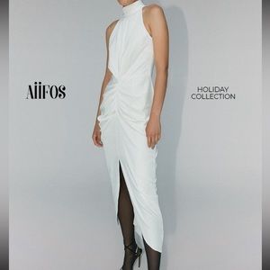 Wore once/AIIFOS/White velvet dress